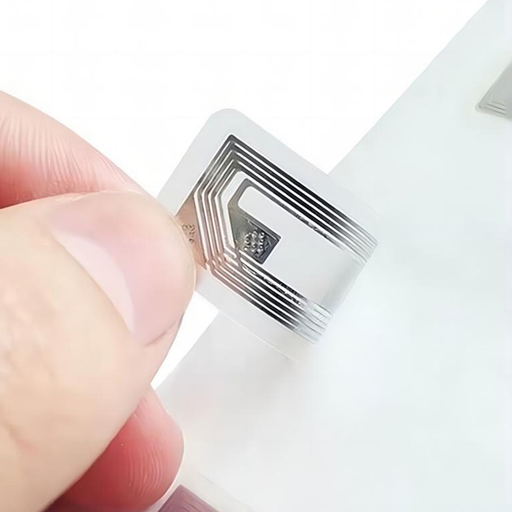 Rectangle RFID Sticker – Long Format for Signal Extension